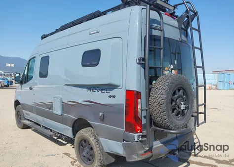 2019 Mercedes-Benz Sprinter 2500 High Roof V6/Standard Roof V6 from USA, damaged, VIN WD4FF0CD3KP141393